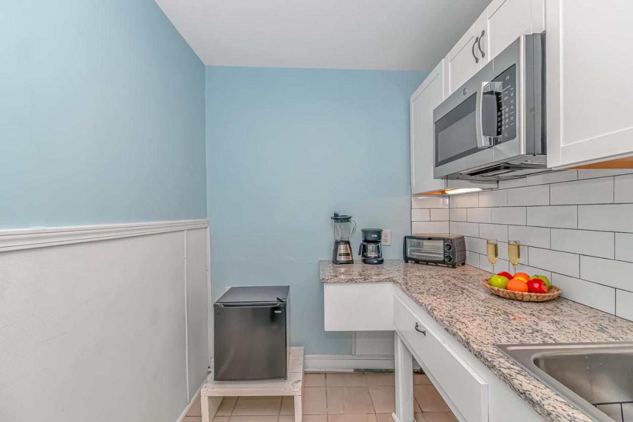 125 Atlantic Avenue Unit E - Pet Friendly! Walk To The Beach And Pier!1Br -1Ba - Sleeps 2-4 Guests! เมอร์เทิลบีช ภายนอก รูปภาพ
