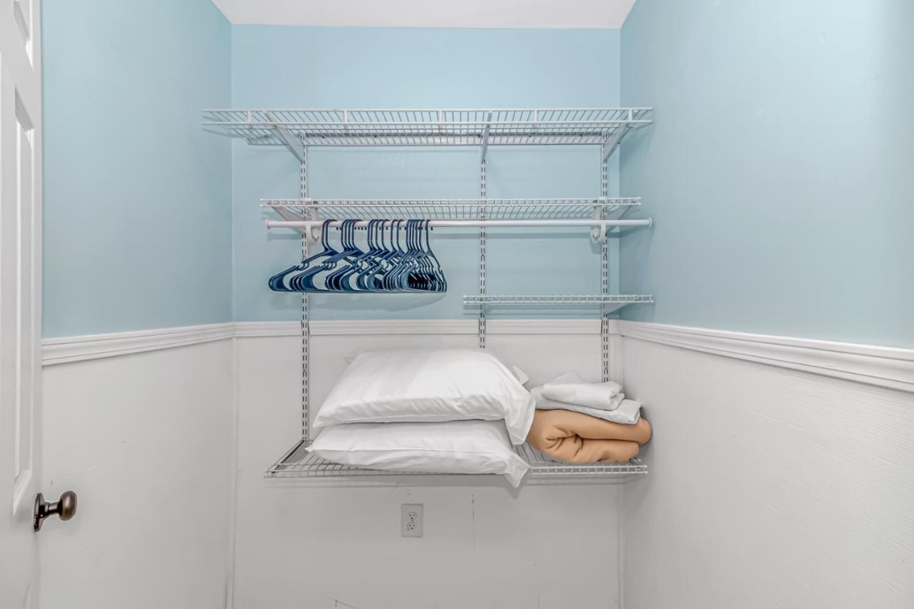 125 Atlantic Avenue Unit E - Pet Friendly! Walk To The Beach And Pier!1Br -1Ba - Sleeps 2-4 Guests! เมอร์เทิลบีช ภายนอก รูปภาพ