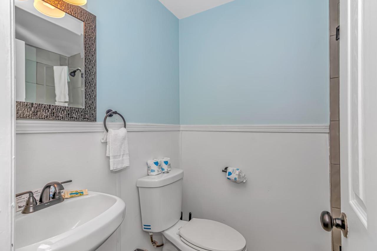 125 Atlantic Avenue Unit E - Pet Friendly! Walk To The Beach And Pier!1Br -1Ba - Sleeps 2-4 Guests! เมอร์เทิลบีช ภายนอก รูปภาพ